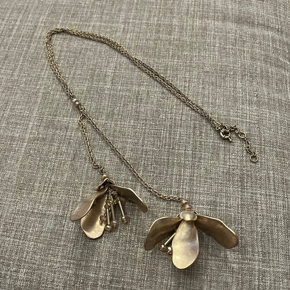 Gold, long flower necklace LOFT